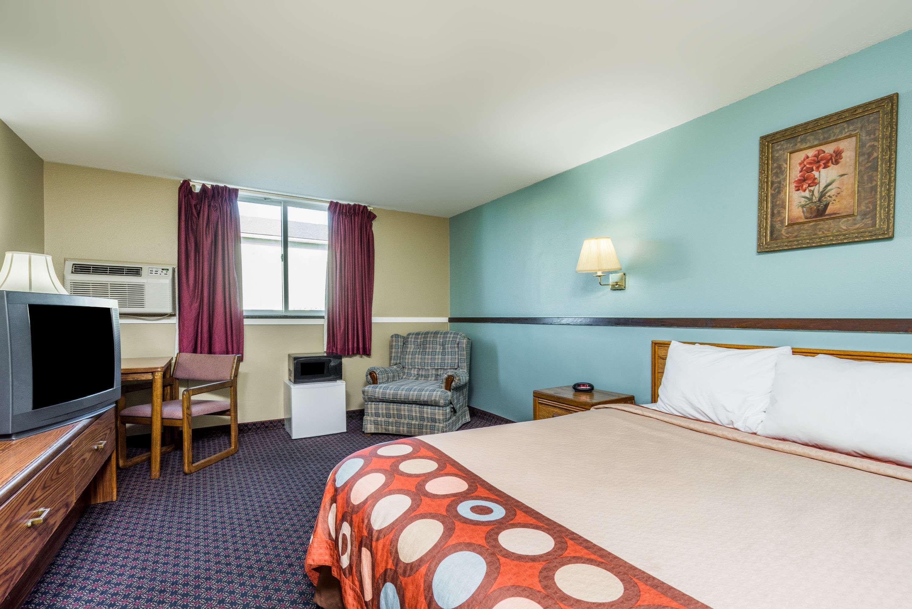Super 8 By Wyndham Fergus Falls ภายนอก รูปภาพ