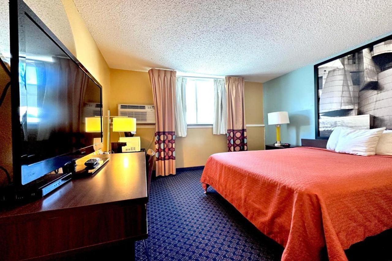 Super 8 By Wyndham Fergus Falls ภายนอก รูปภาพ